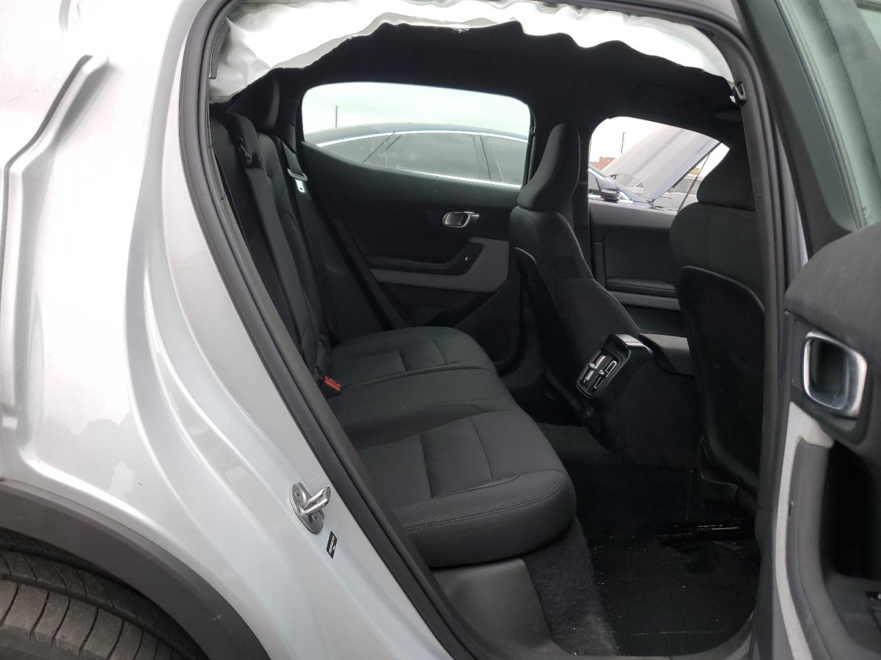 YSMED3KA6PL124059 2023 Polestar 2