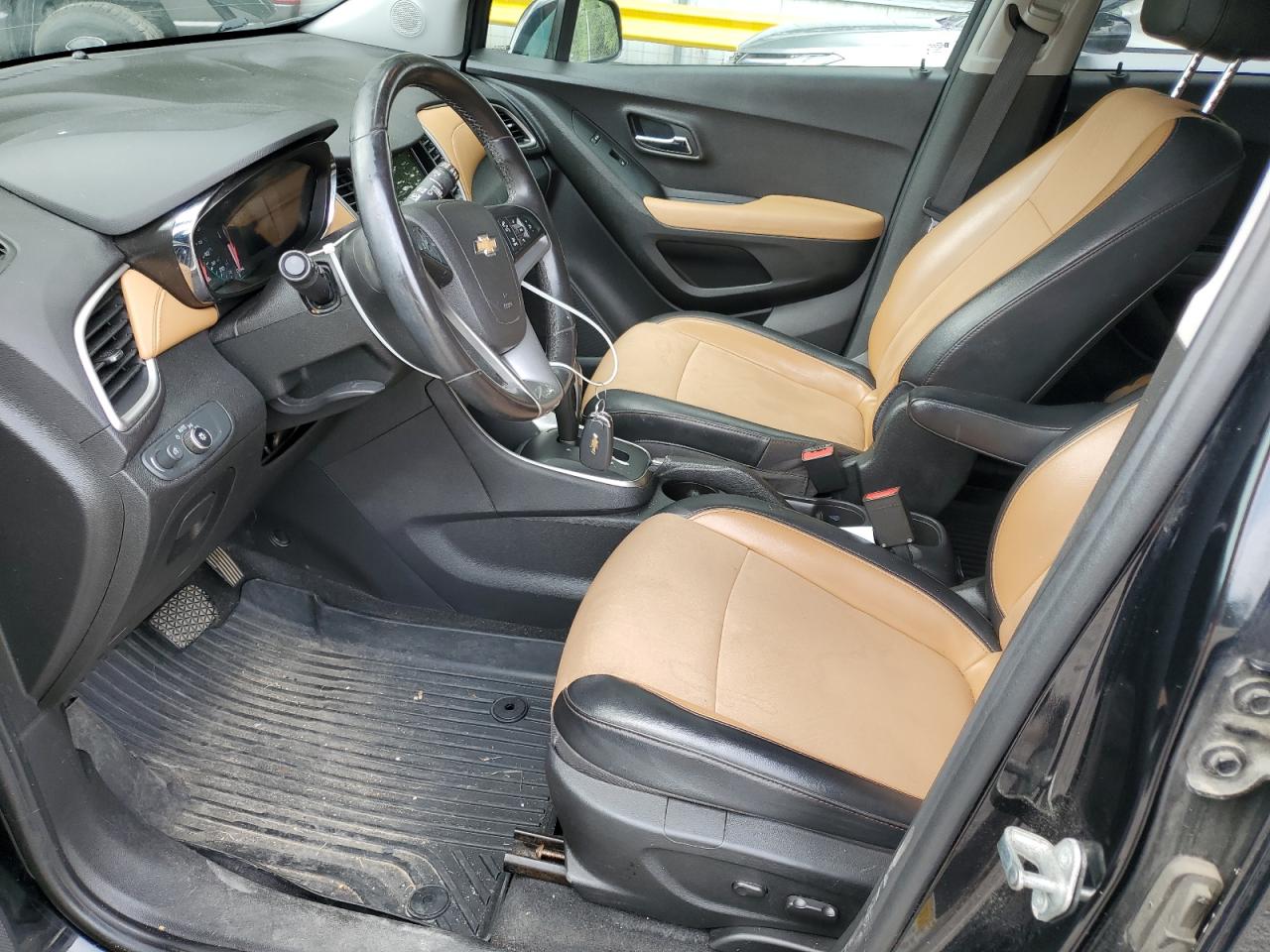 3GNCJLSB1KL332374 2019 Chevrolet Trax 1Lt