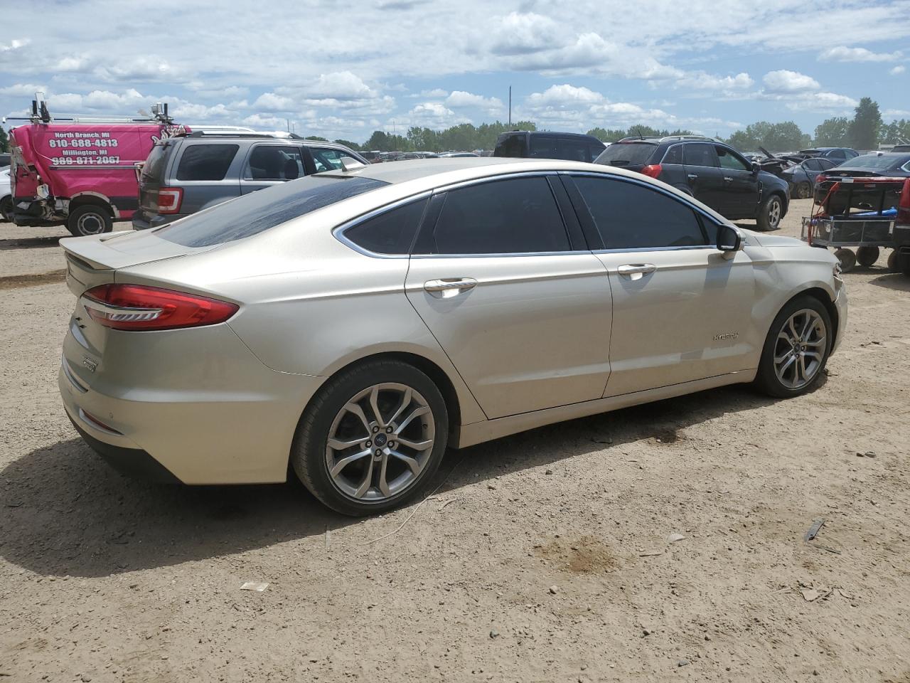 2019 Ford Fusion Titanium vin: 3FA6P0RU9KR123834