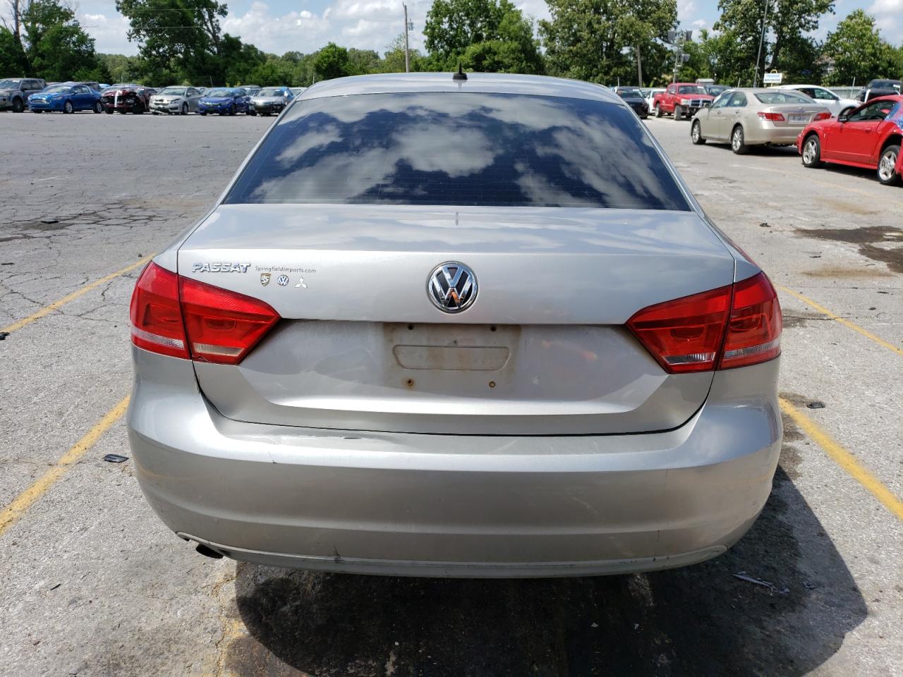 Lot #2628909240 2012 VOLKSWAGEN PASSAT S