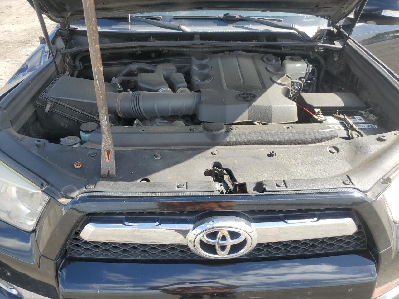 JTEBU5JR6B5067839 2011 Toyota 4Runner Sr5