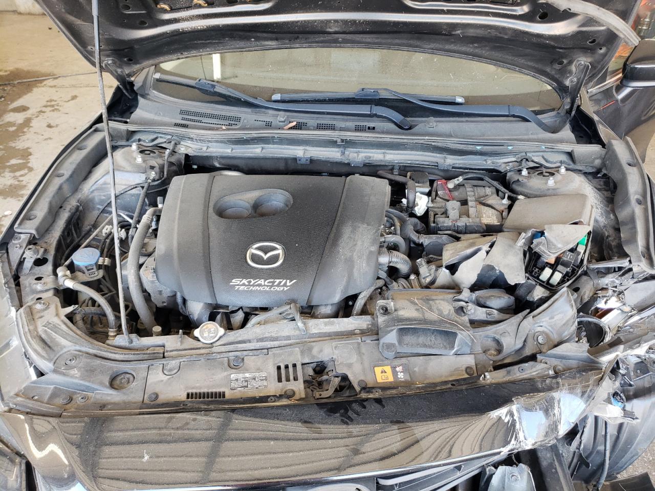 3MZBN1L30JM172112 2018 Mazda 3 Touring