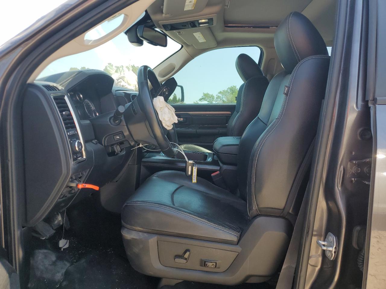 1C6RR7MTXGS357007 2016 Ram 1500 Sport