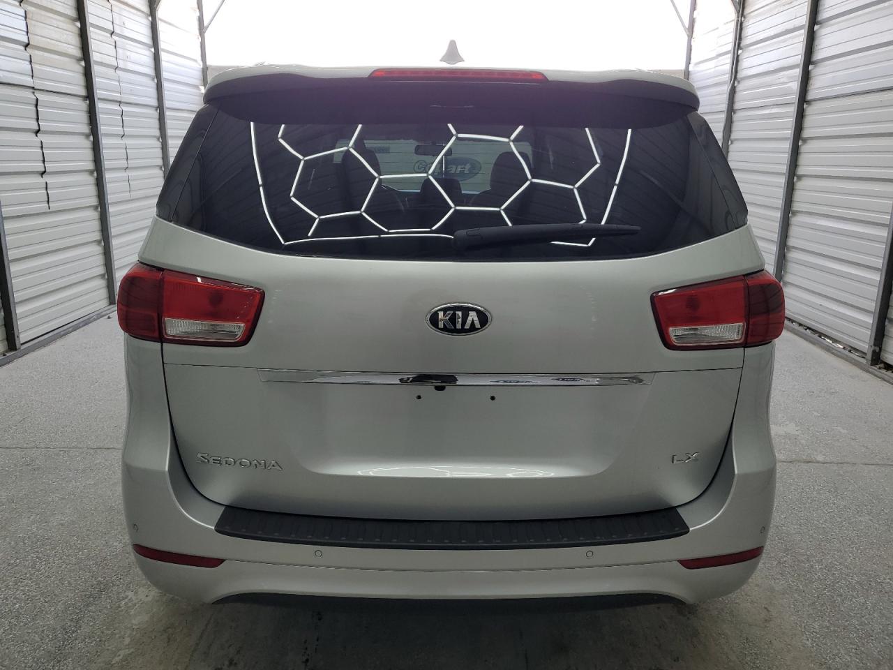 KNDMB5C1XH6309092 2017 Kia Sedona Lx