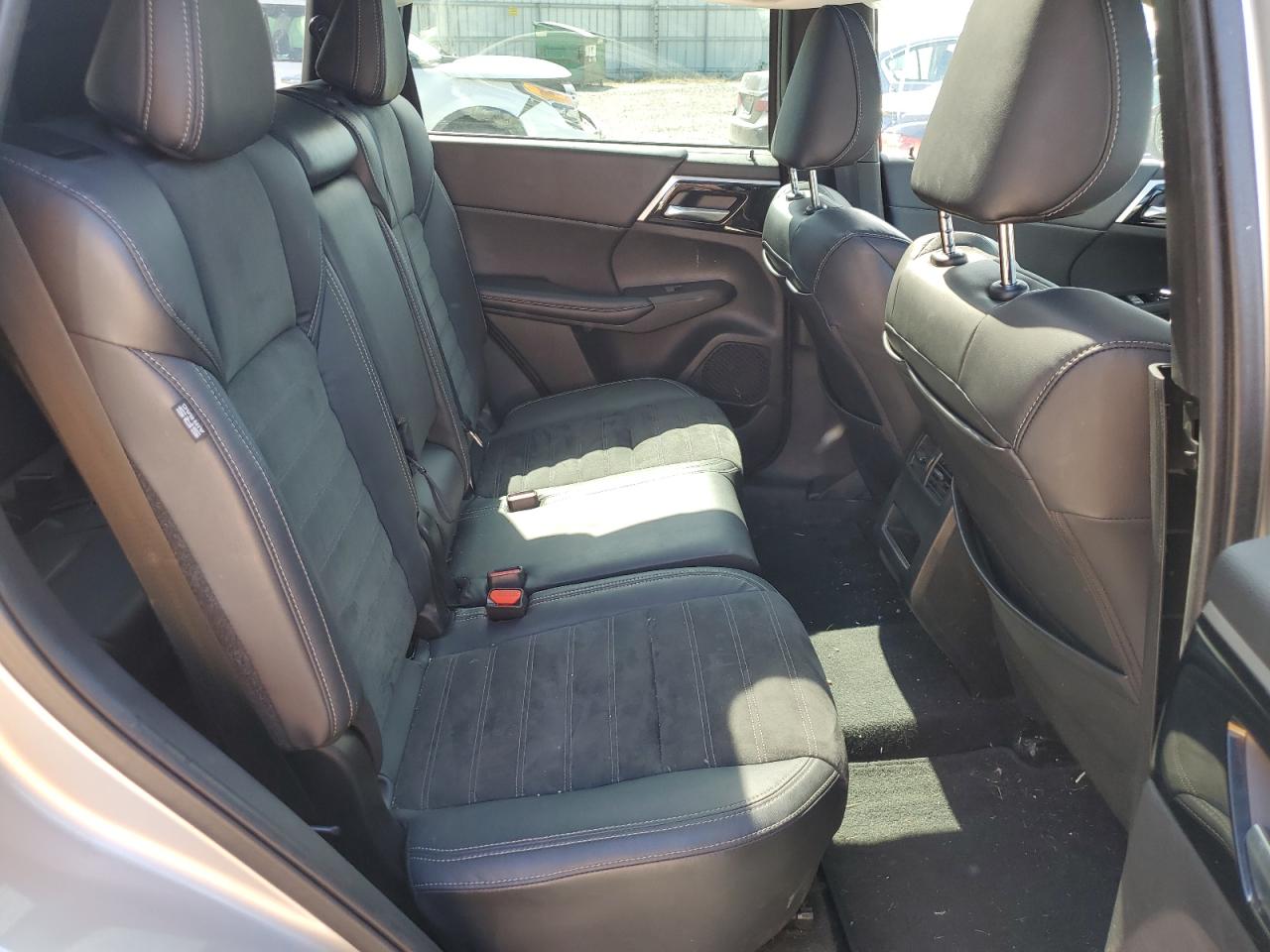 JA4J4UA8XNZ063933 2022 Mitsubishi Outlander Se