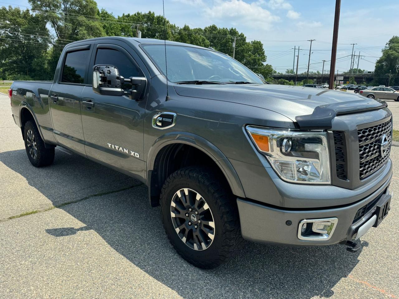 2018 Nissan Titan Xd Sl vin: 1N6BA1F49JN515439