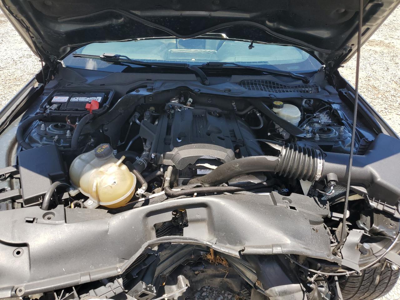 1FATP8UH5F5402833 2015 Ford Mustang