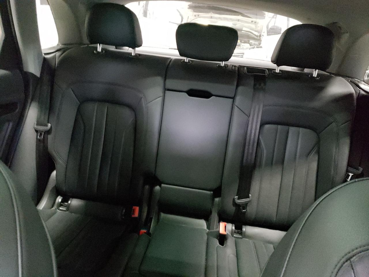 WA1BNAFY3J2212744 2018 Audi Q5 Premium Plus