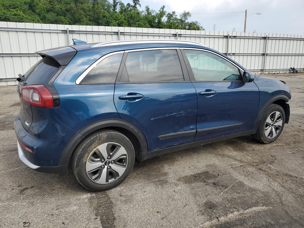 2017 Kia Niro Fe vin: KNDCB3LC5H5056450