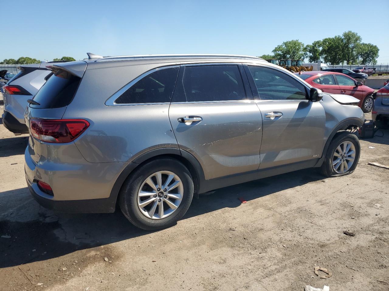 2019 Kia Sorento L vin: 5XYPGDA34KG535534