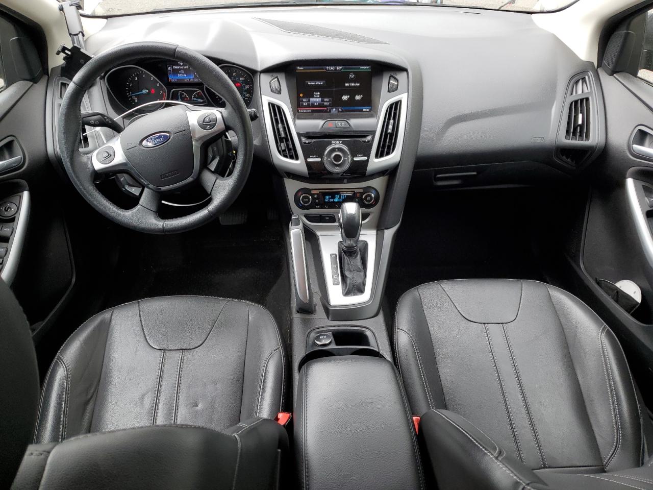 1FADP3K2XDL235738 2013 Ford Focus Se