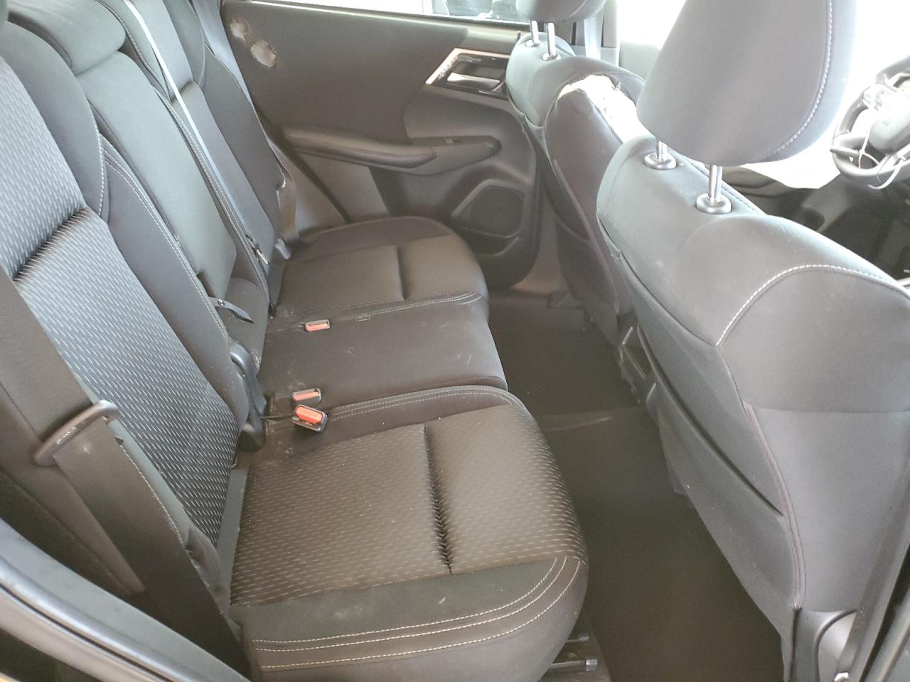 JA4J3TA87NZ019823 2022 Mitsubishi Outlander Es