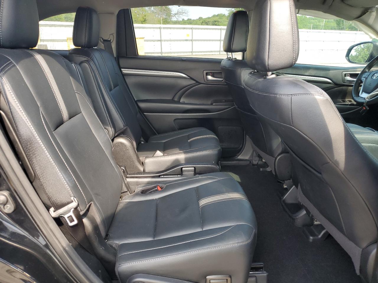 5TDJZRFHXJS541454 2018 Toyota Highlander Se