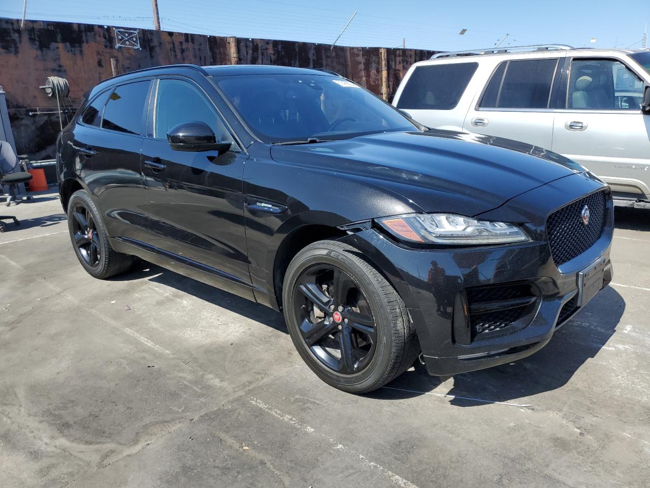 2018 Jaguar F-Pace R - Sport vin: SADCL2EV0JA246518