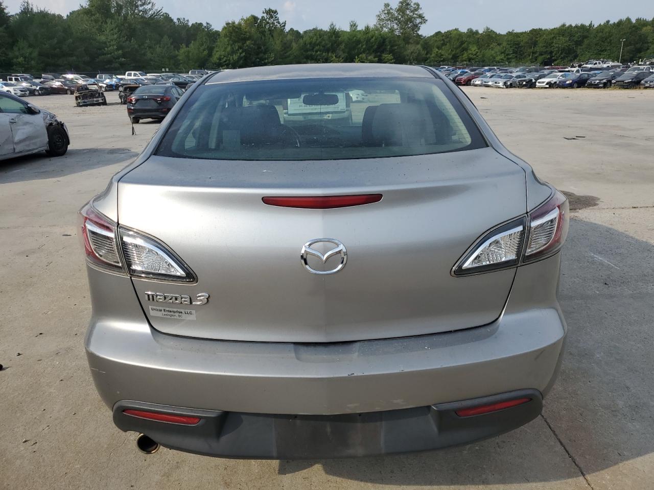 JM1BL1VFXB1432269 2011 Mazda 3 I