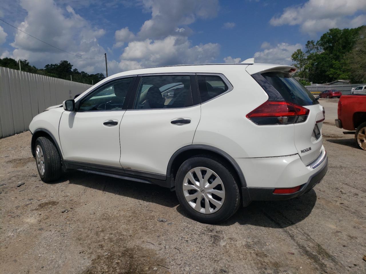 2018 Nissan Rogue S vin: KNMAT2MT6JP573795