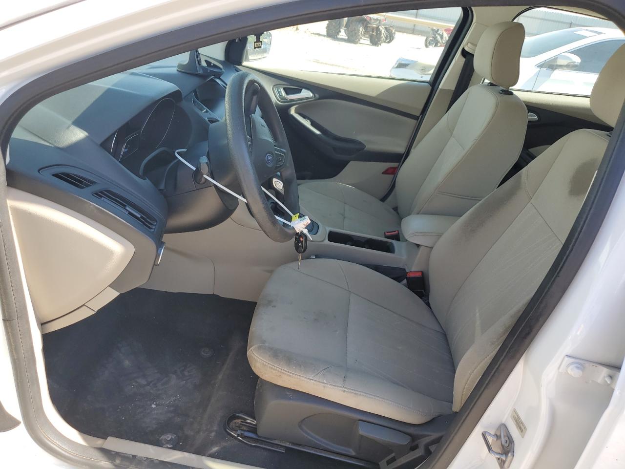 1FADP3FE5JL238417 2018 Ford Focus Se