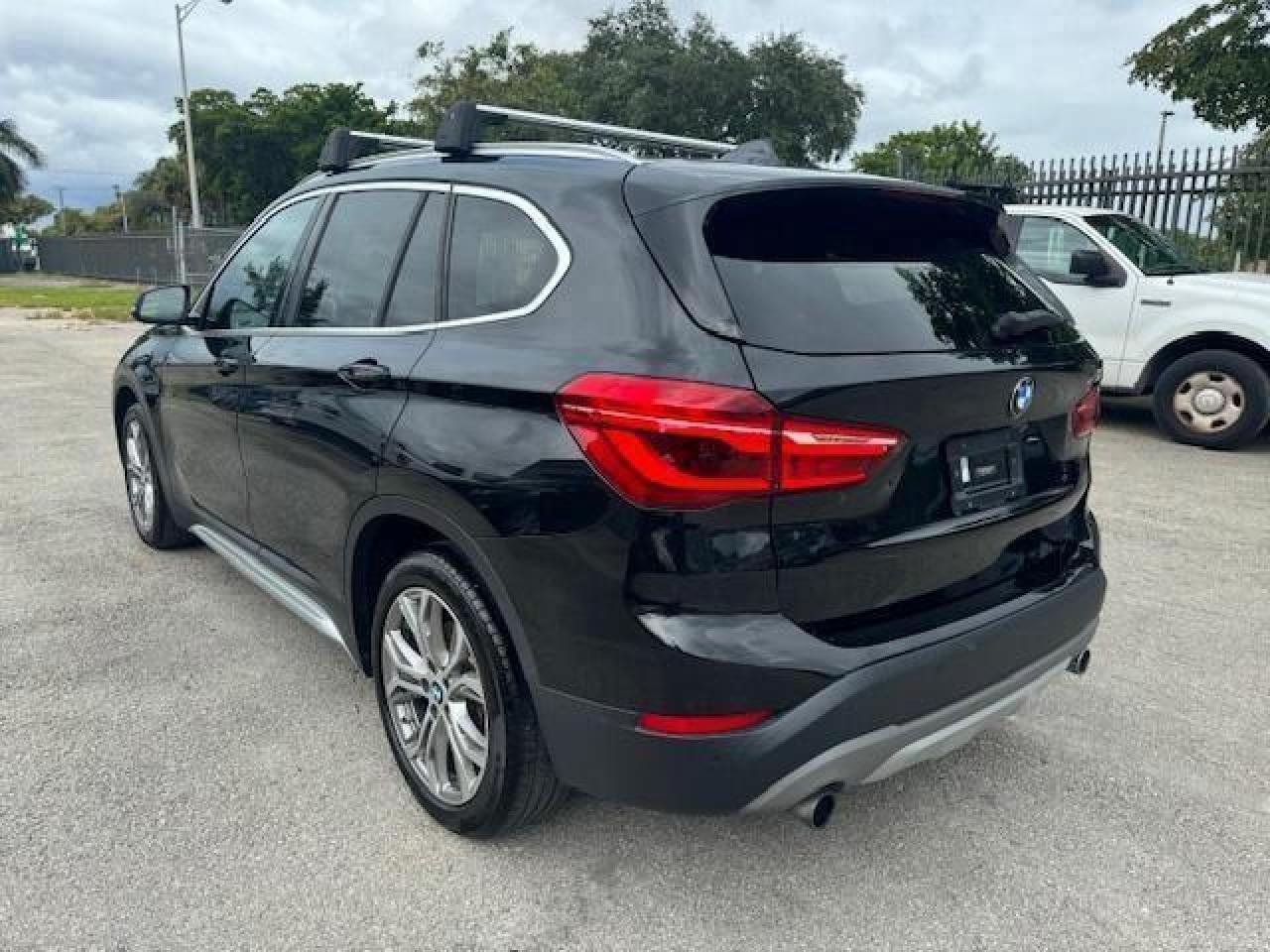 2017 BMW X1 Sdrive28I vin: WBXHU7C39HP924819