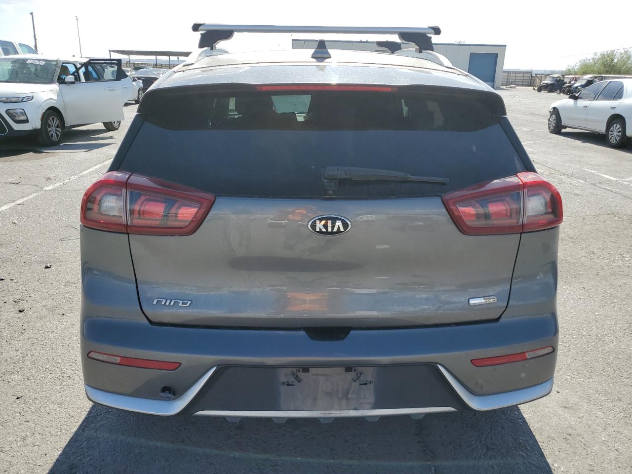 KNDCB3LC9H5049663 2017 Kia Niro Fe