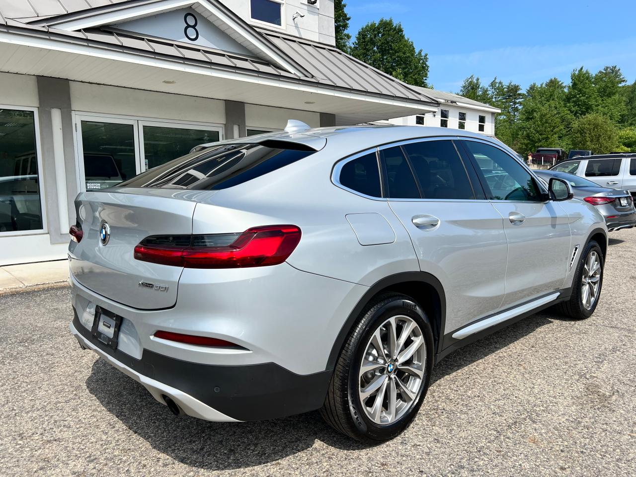 2019 BMW X4 xDrive30I vin: 5UXUJ3C58KLG53170