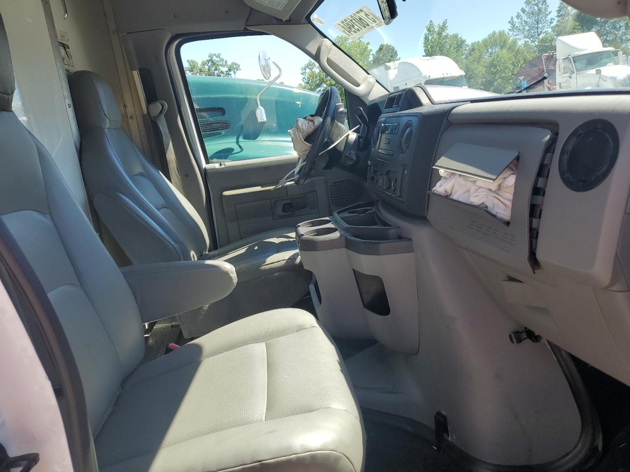 1FDWE3F69KDC11102 2019 Ford Econoline E350 Super Duty Cutaway Van