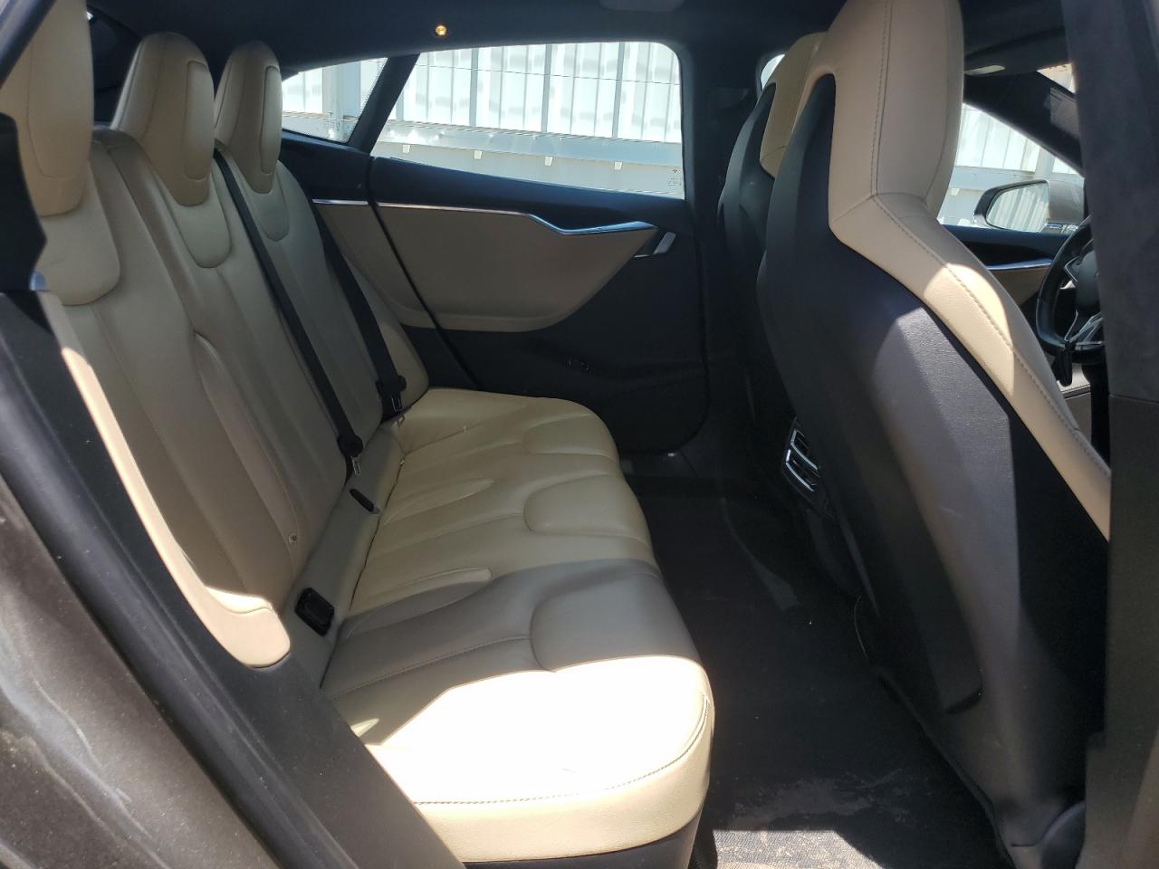 5YJSA1H22FF083815 2015 Tesla Model S 85D