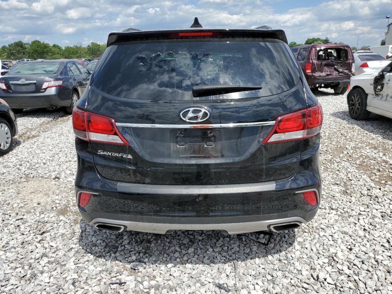 KM8SM4HF5JU277956 2018 Hyundai Santa Fe Se