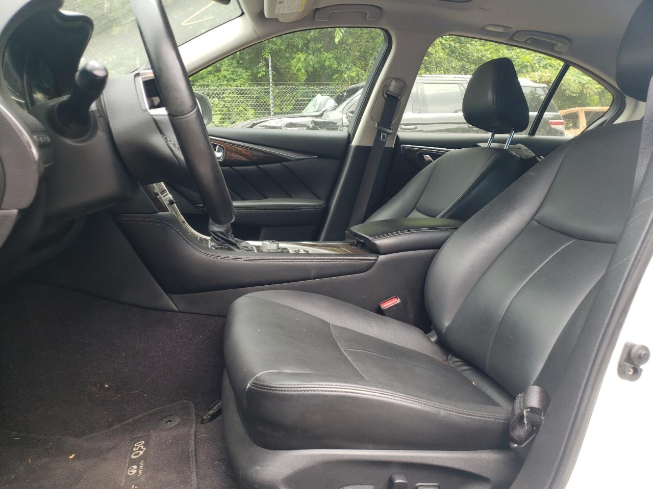 JN1EV7AR8JM438839 2018 Infiniti Q50 Luxe