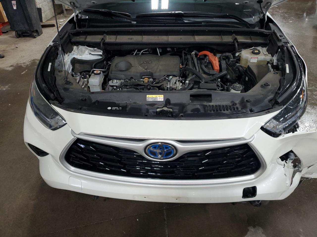 5TDHBRCH2MS530489 2021 Toyota Highlander Hybrid Xle