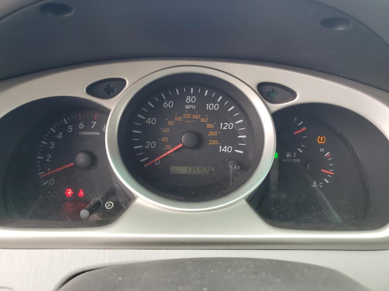 JTEGP21A540026530 2004 Toyota Highlander Base