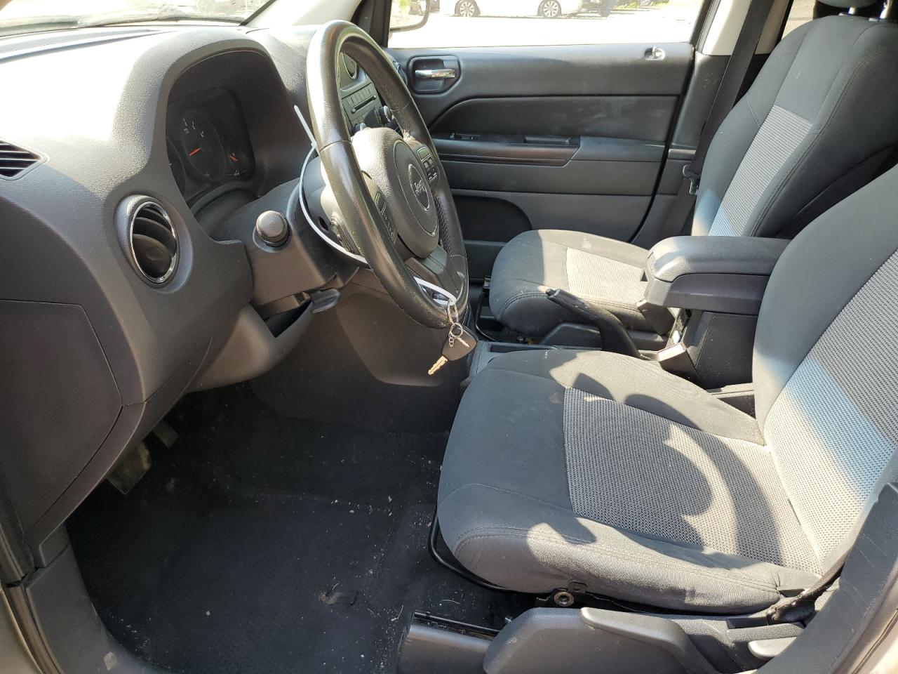 1J4NF1FB0BD282942 2011 Jeep Compass Sport