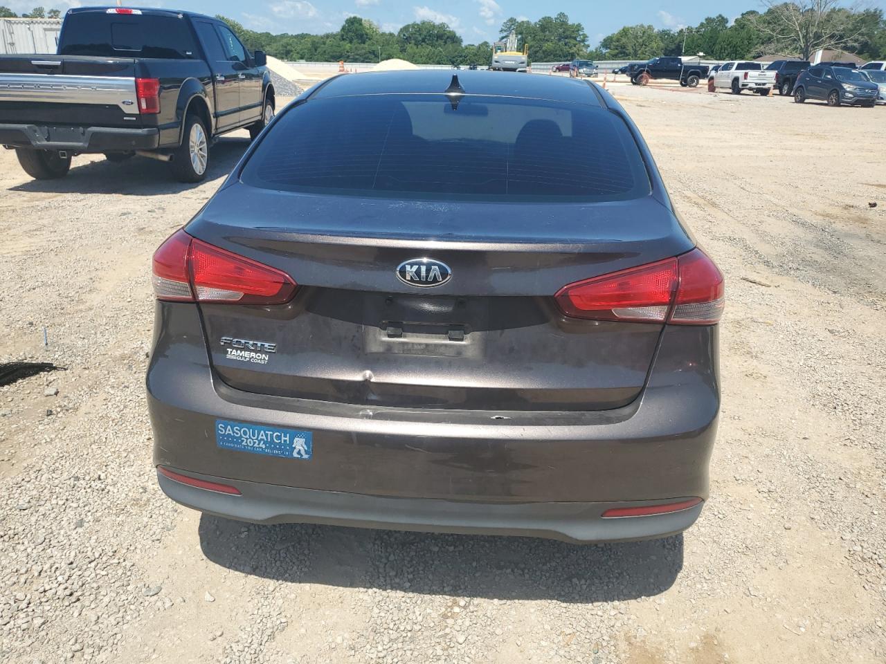 2017 Kia Forte Lx vin: 3KPFK4A77HE123465