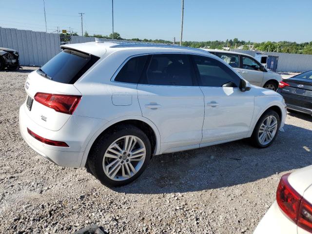 VIN WA1BNAFY3J2038738 2018 Audi Q5, Premium Plus no.3