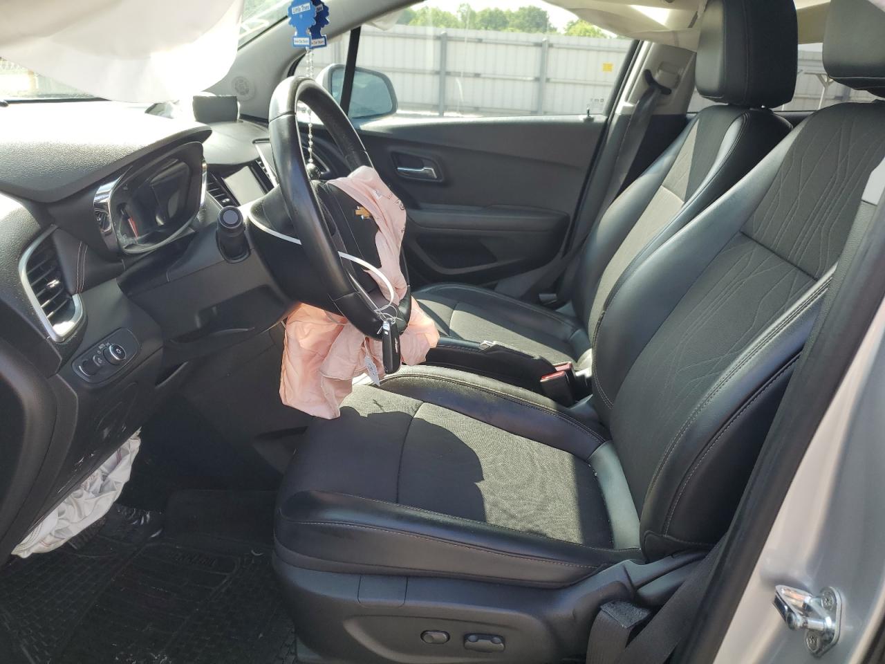 KL7CJPSB2JB671500 2018 Chevrolet Trax 1Lt