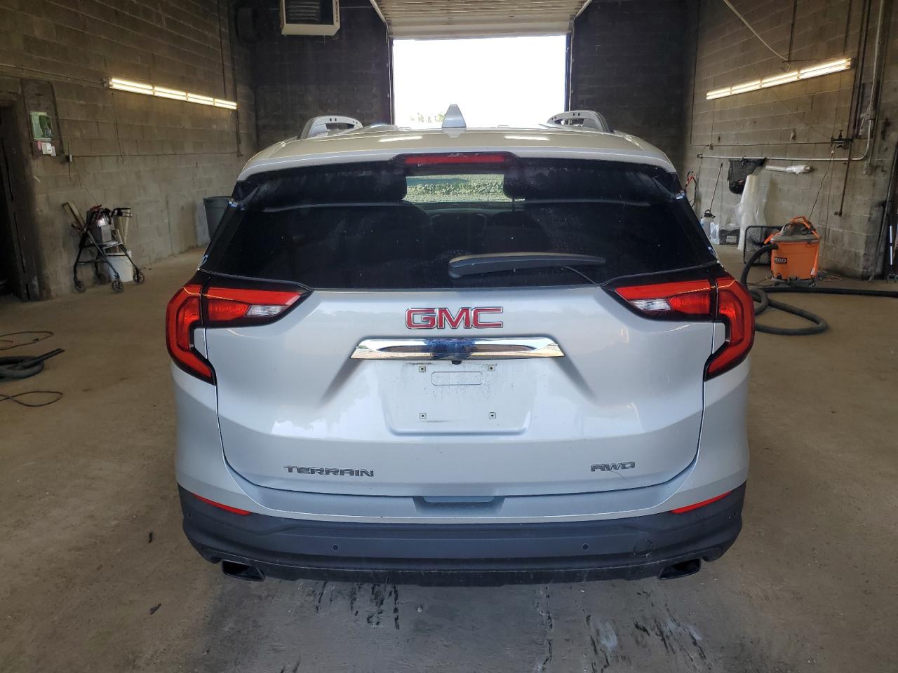 3GKALTEX9JL314175 2018 GMC Terrain Sle