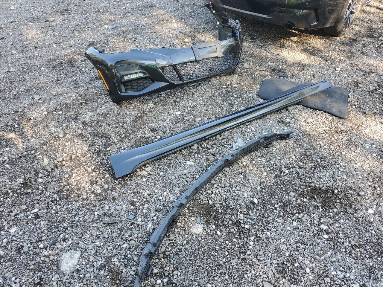 3MW5R7J05N8C52615 2022 BMW 330Xi