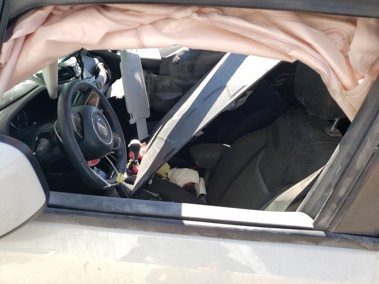 ZACCJABT8GPE21511 2016 Jeep Renegade Latitude