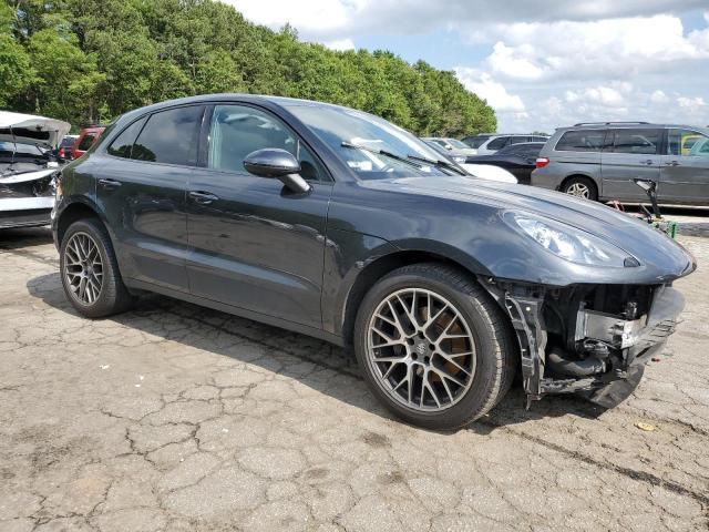 VIN WP1AA2A54JLB08580 2018 Porsche Macan no.4