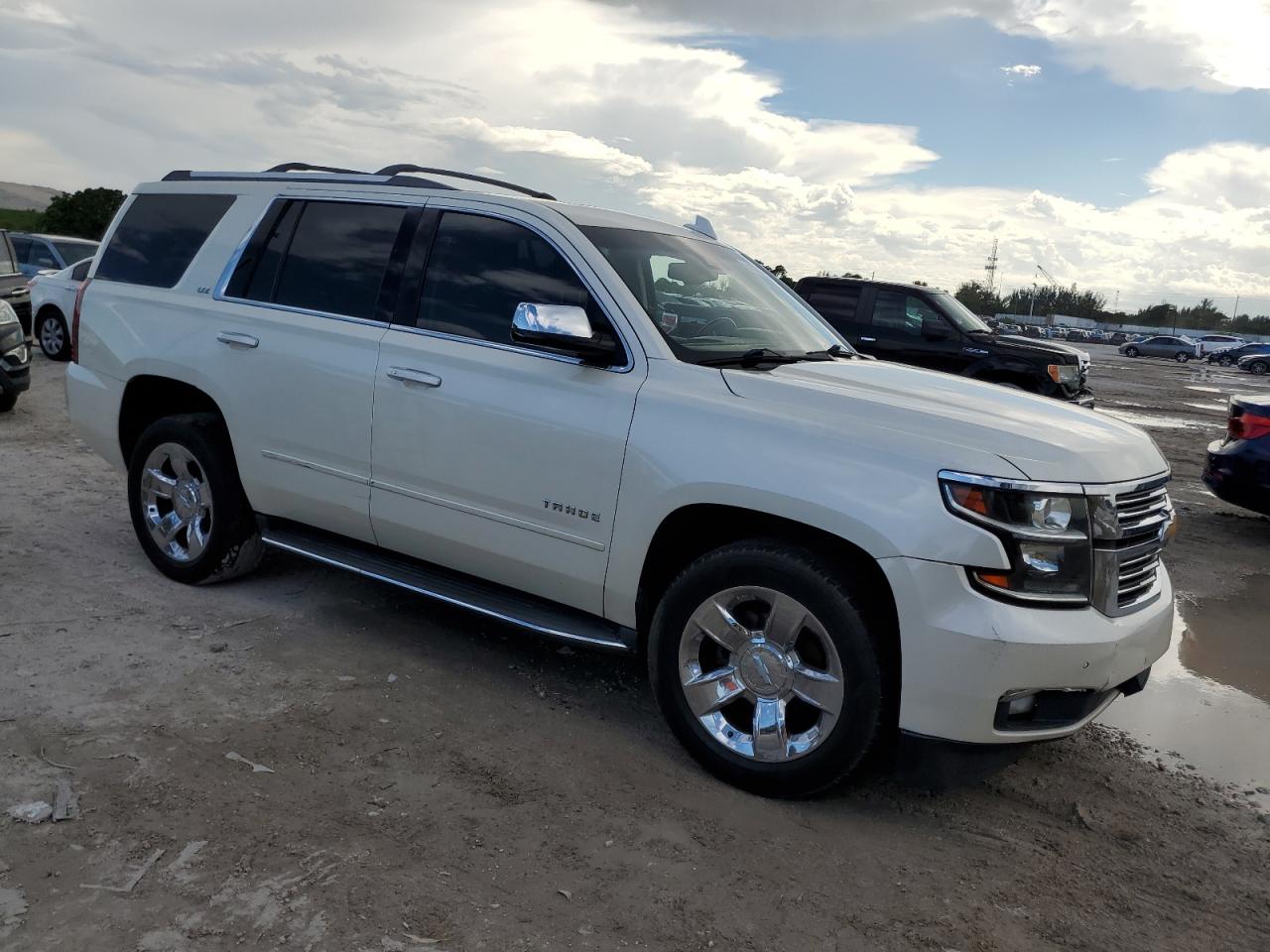 2015 Chevrolet Tahoe K1500 Ltz vin: 1GNSKCKC9FR591663