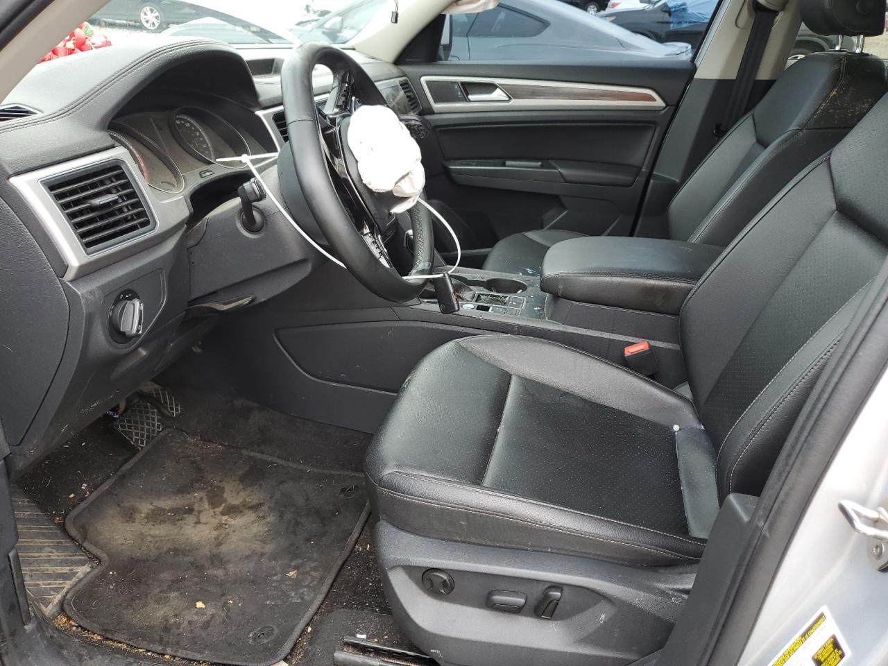 1V2WR2CA9KC534565 2019 Volkswagen Atlas Se