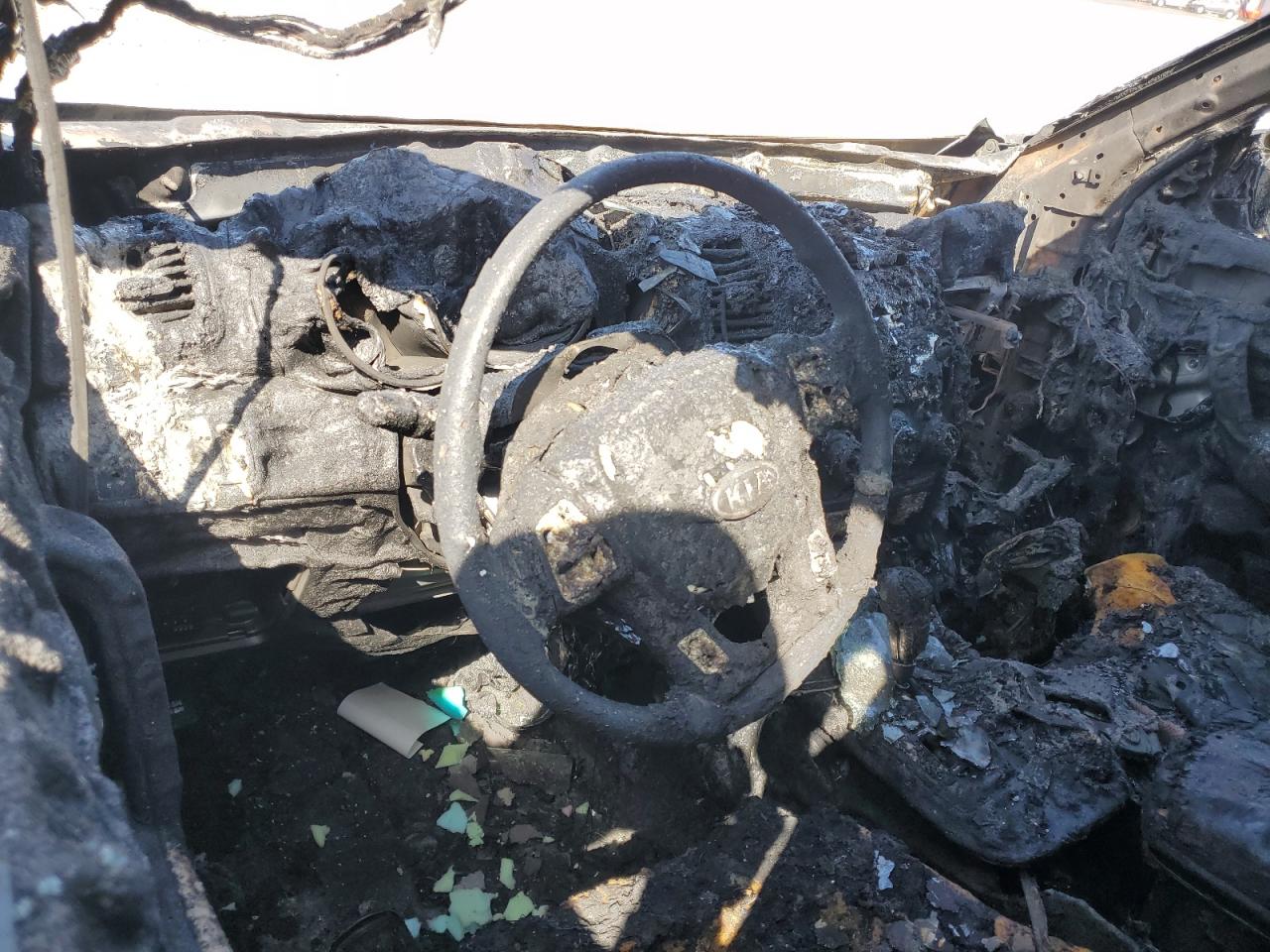 5XYKT4A6XCG192732 2012 Kia Sorento Base