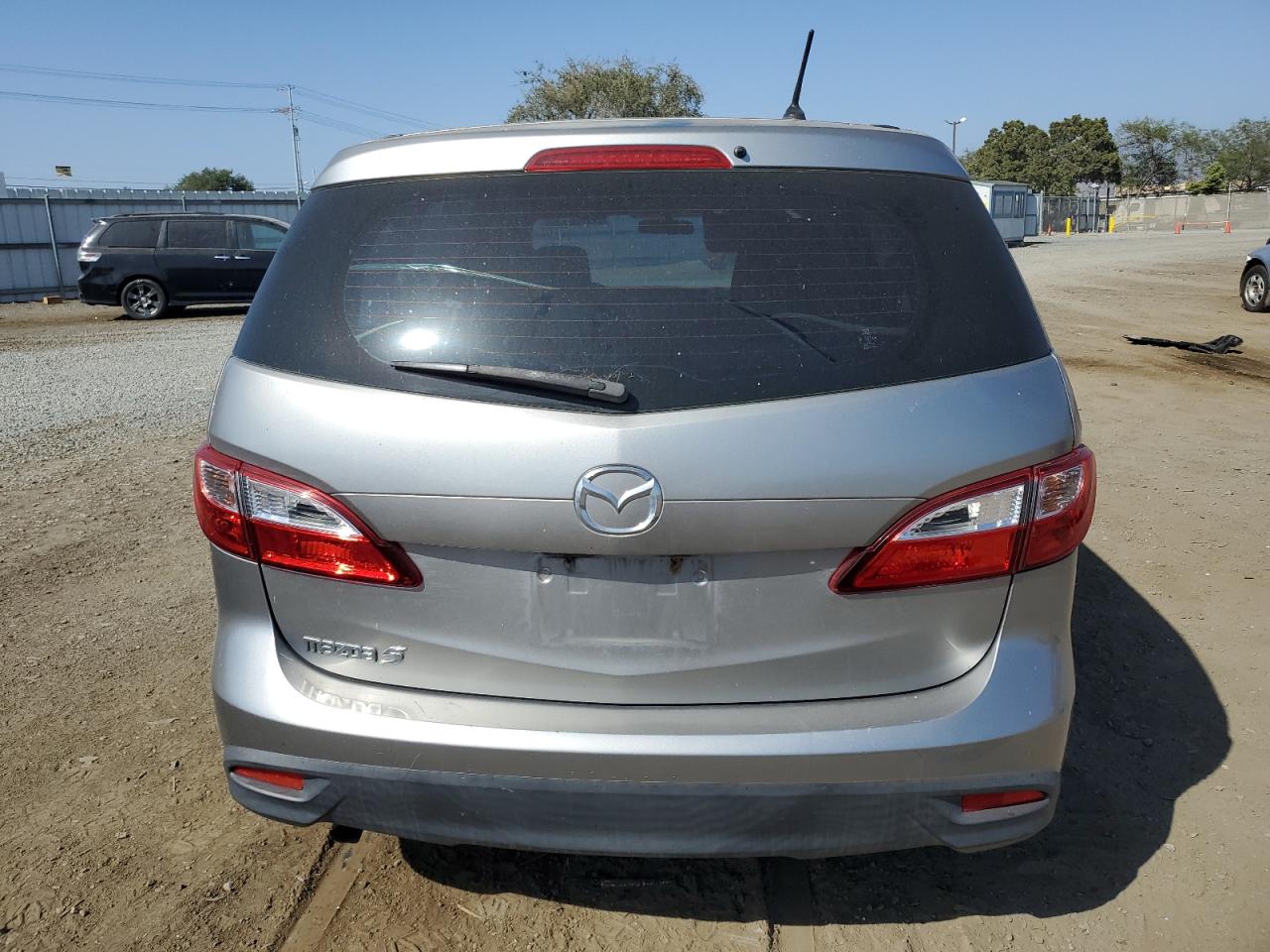 JM1CW2BL7C0104987 2012 Mazda 5