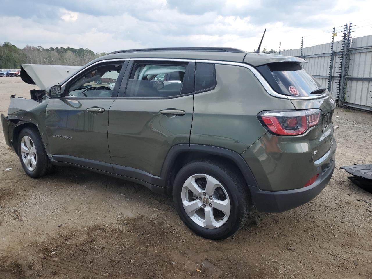 2018 Jeep Compass Latitude vin: 3C4NJCBB3JT319318