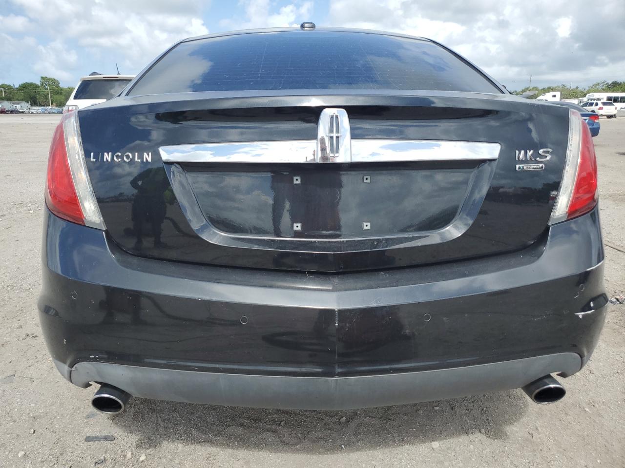 1LNHL9FT8AG607381 2010 Lincoln Mks