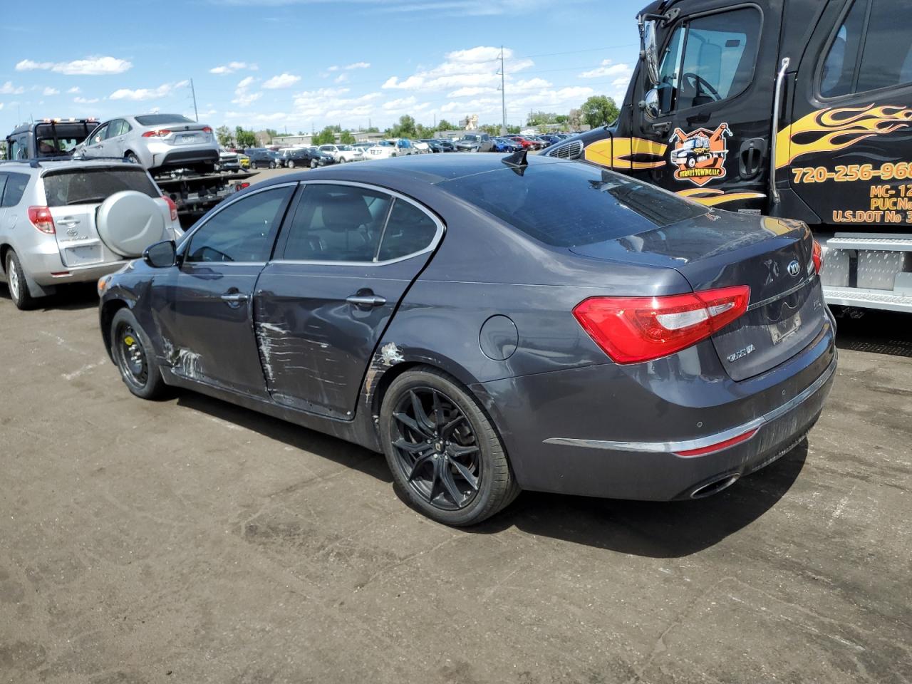 2015 Kia Cadenza Premium vin: KNALN4D79F5175966