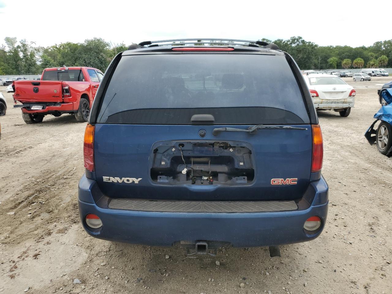 1GKDS13S132177782 2003 GMC Envoy