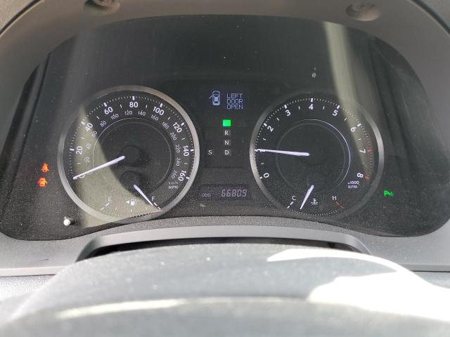 2011 Lexus IS - Image 9