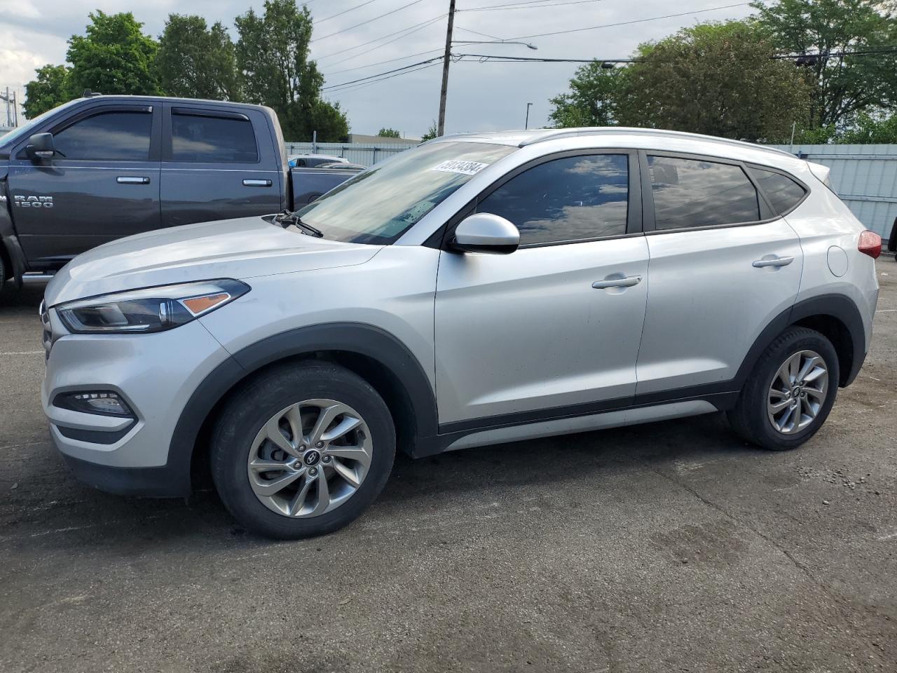 2018 Hyundai Tucson Sel vin: KM8J3CA42JU695781