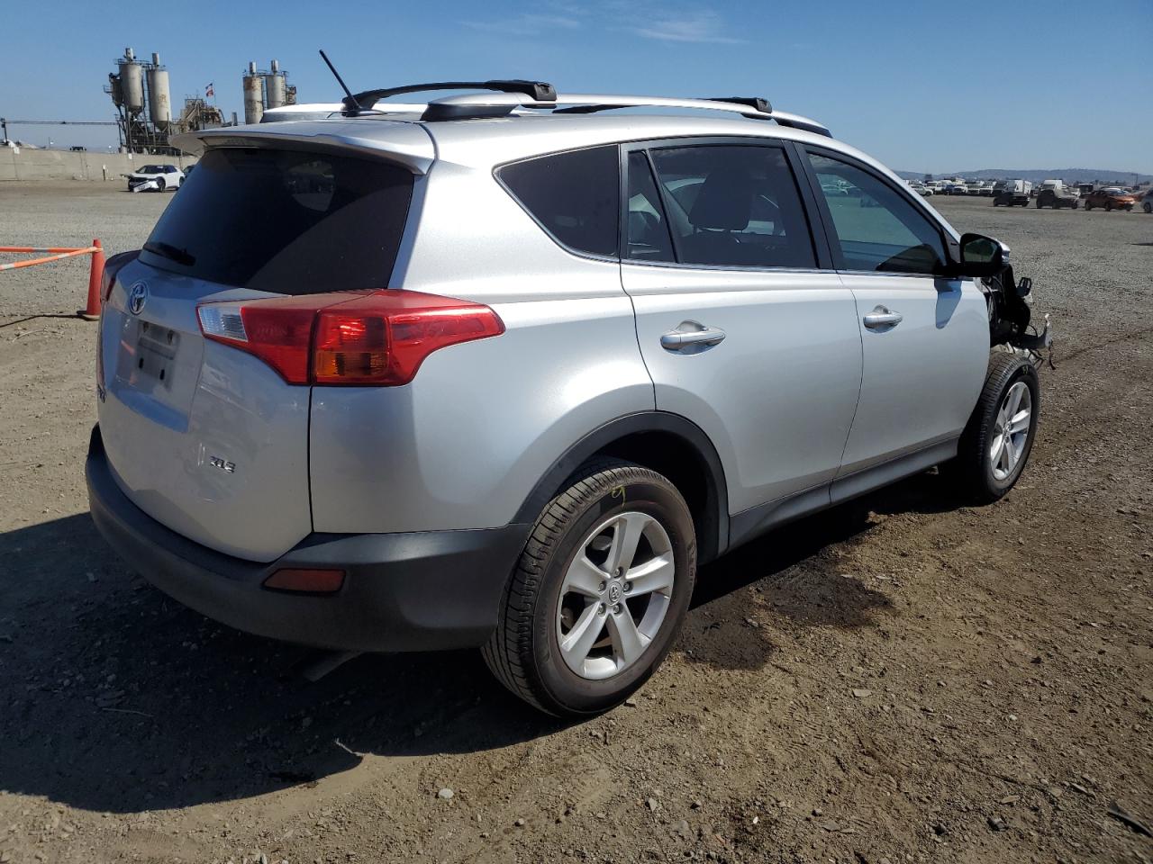 2014 Toyota Rav4 Xle vin: JTMWFREV3ED037982