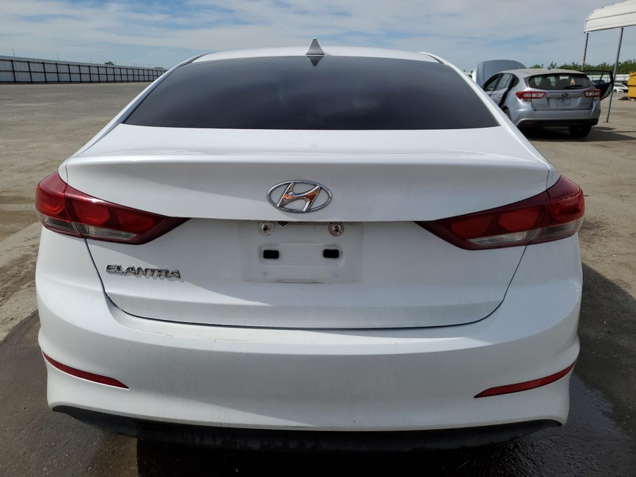 2018 Hyundai Elantra Sel vin: 5NPD84LF6JH239994